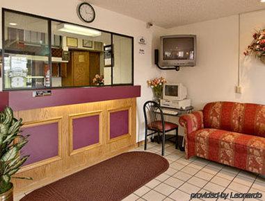 Super 8 By Wyndham Waynesboro Hotel Interior photo